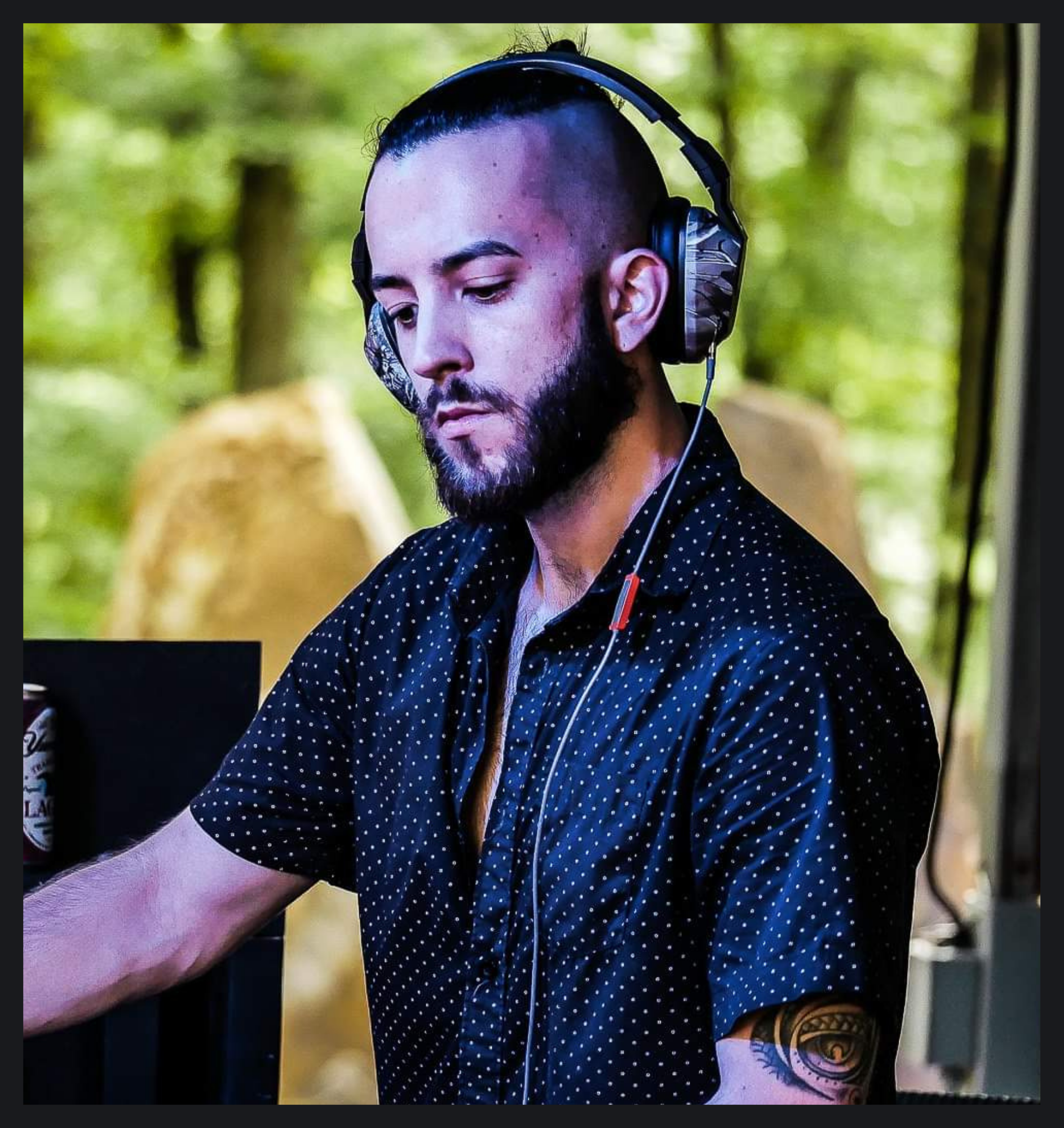 Minimalist black and white photo Celebrating the life funeral poster (42 × 42.4 cm)